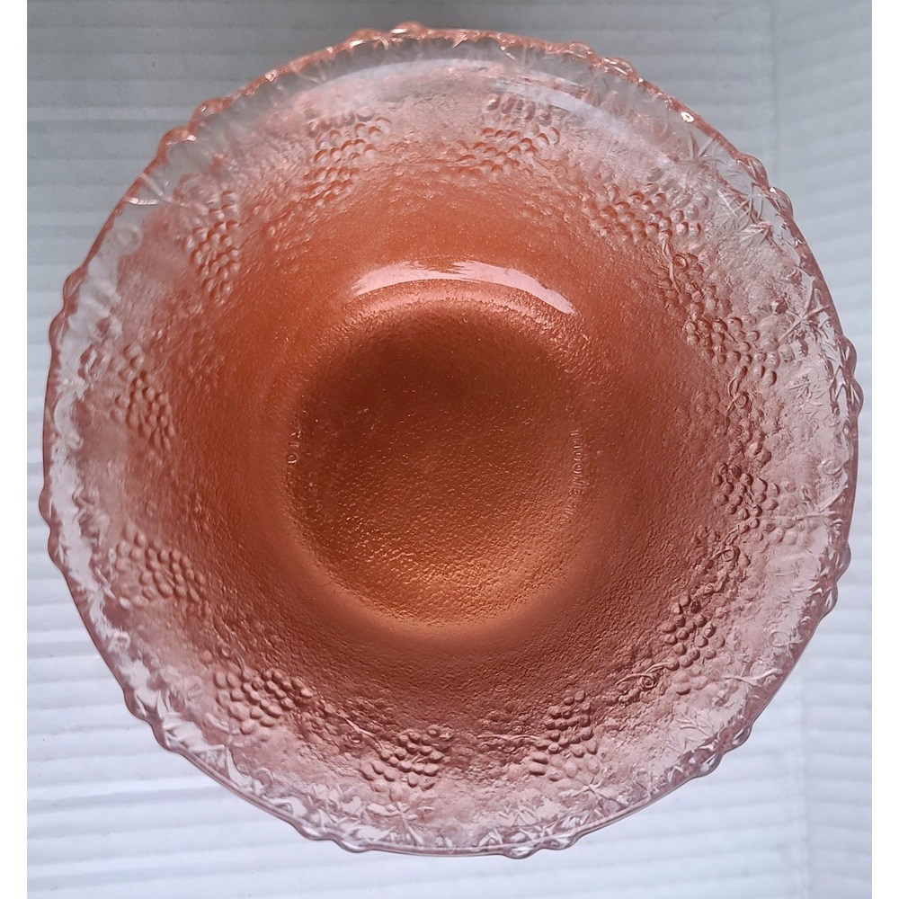 Vintage 30's Pink Depression Glass Grape Cluster‎ 9" Pasta Salad Soup Bowls 8 ct